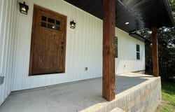 409 Valley Road, Thayer, MO 65791