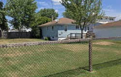 411 W 13th Street, Mishawaka, IN 46544