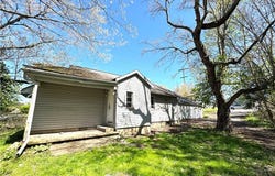 1602 Katherine St, Neshannock Twp, PA 16105