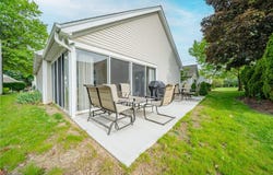 19374 Lauren Way, Strongsville, OH 44149