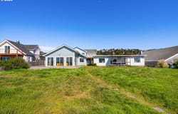 259 S PACIFIC ST, Rockaway Beach, OR 97136