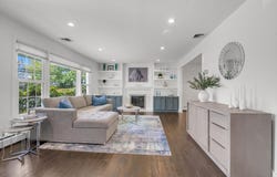19 Morewood Oaks, Port Washington, NY 11050