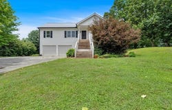 33 MORIAH Way NE, Rydal, GA 30171