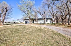 925 N Main, Ringwood, OK 73768