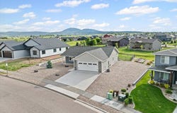 3781 W Beartooth Loop, Spearfish, SD 57783