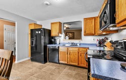 1202 Cedar Springs Pkwy, La Grange, KY 40031
