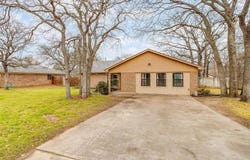 816 Lake Crest Parkway, Azle, TX 76020