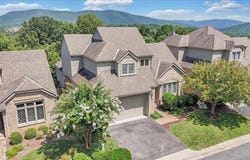 4994 Hunting Hills CIR, Roanoke, VA 24018