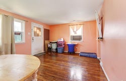75 E Wright St, Pleasantville, NJ 08232