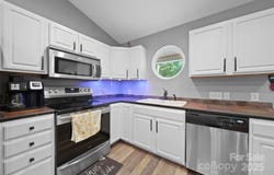 147 Hedgeline Drive, Troy, NC 27371