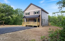 295-B Bean Street, Livermore, ME 04253