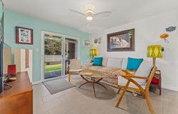 61 Kopi Ln, Wailuku, HI 96793