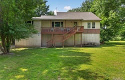118 Highway N, Winfield, MO 63389