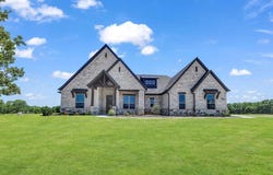 124 Desperado Way, Weatherford, TX 76020