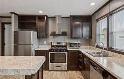 2501 Lowry Avenue NE, Saint Anthony, MN 55418