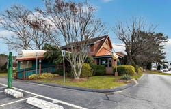 950 Iyannough Road, Hyannis, MA 02601