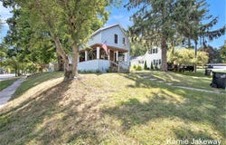 111 E Union Street, Greenville, MI 48838