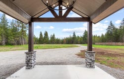 5240 Vay Rd, Priest River, ID 83856