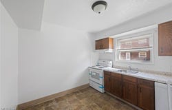 31602 N Marginal Road unit: C, Eastlake, OH 44095