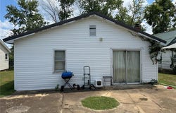 107,105 S Vandervoot Street, Desloge, MO 63601