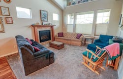325 Parker Ct, Colbert, WA 99005