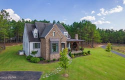 348 Countryside Drive, Lexington, TN 38351