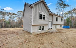 87 Vinton Road, Holland, MA 01521