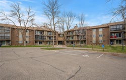 3850 Plymouth Boulevard, Plymouth, MN 55446