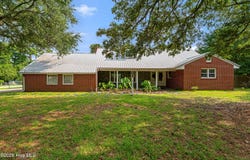 5010 Midyette Avenue, Morehead City, NC 28557