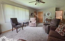 435 Niebel Street, Farnhamville, IA 50538