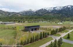 47 VILLAGE Lane, Alpine, WY 83128