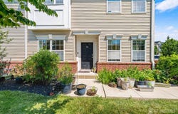 36 Andrews Way, Piscataway, NJ 08854