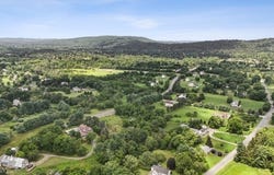 17 E Dreahook Rd, Readington Twp., NJ 08889
