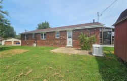 611 Oak Street, Eldon, MO 65026