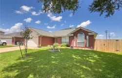 511 Appaloosa Drive, Victoria, TX 77904
