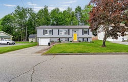 54 Mark Street, Lewiston, ME 04240
