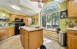 6 Lindsay Road, Hooksett, NH 03106