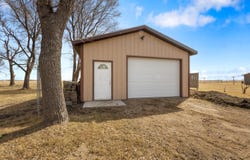1619 Melgaard Road, Aberdeen, SD 57401