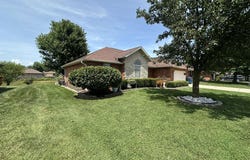 1105 E Eagle Rock Drive, Ozark, MO 65721