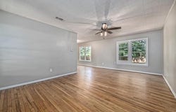 301 N Avenue Q, Clifton, TX 76634
