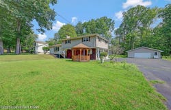 984 Forest Drive, Stroudsburg, PA 18360
