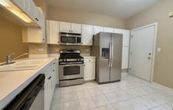 51 S Oakhurst Drive, Aurora, IL 60504