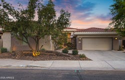 645 W LONGHORN Drive, Chandler, AZ 85286
