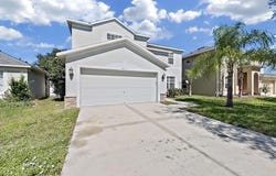 8427 CARRIAGE POINTE Drive, GIBSONTON, FL 33534