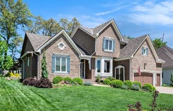 5484 NE Northgate Crossing, Lee's Summit, MO 64064
