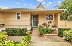 1002 CARAVEL COURT, TARPON SPRINGS, FL 34689
