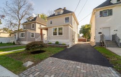 420 John St, Plainfield City, NJ 07060-2029