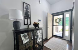 921 W 22nd Street S, Newton, IA 50208