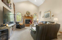 10640 E Snokomo Rd, Hutchinson, KS 67502