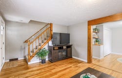 14 Amherst St, Grafton, MA 01536